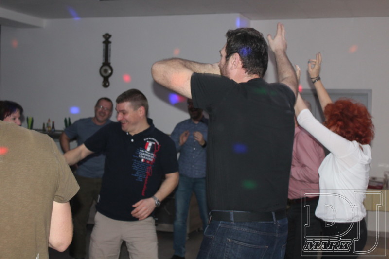 Oslava vo Veľkom Mederi ( Veľký Meder - okr. Dunajská Streda, Dj MARK - dj na oslavy )